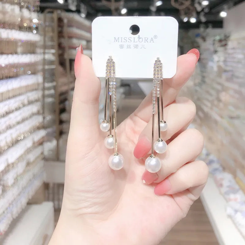 Women’s Silver Pearl Droplet Earrings – Rhinestone Accent | THRILL