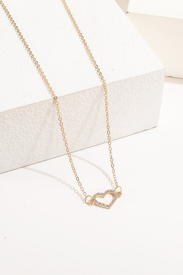 Women’s Vintage Heart Necklace – Rhinestone Chain Jewelry | THRILL