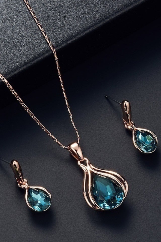 Women’s Retro Water Droplet Jewelry Set – Crystal & Alloy | THRILL