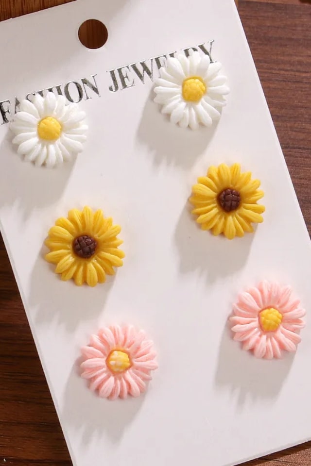 Women’s Sunflower Resin Ear Studs – Casual Pastoral Style | THRILL