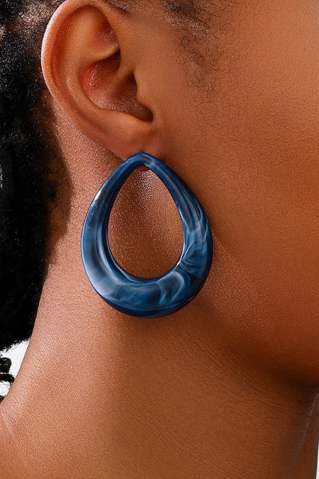 Women’s Classic Water Abstract Acrylic Ear Studs – Hollow Out Design | THRILL