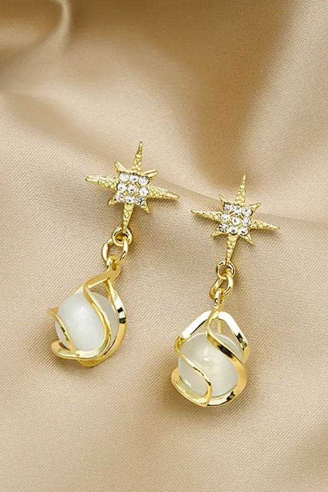 Women’s Star Pearl Drop Earrings – Gold Plated Design | THRILL