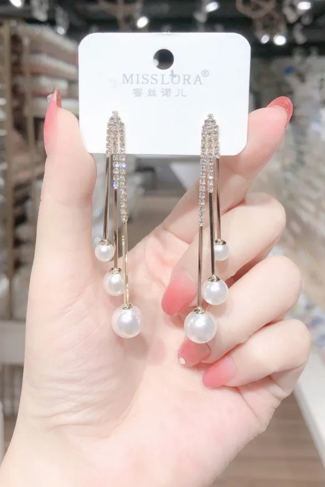 Women’s Silver Pearl Droplet Earrings – Rhinestone Accent | THRILL