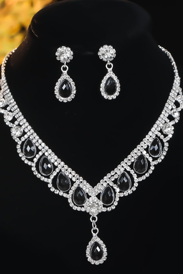 Women’s Black Rhinestone Jewelry Set – Elegant Droplet Design | THRILL