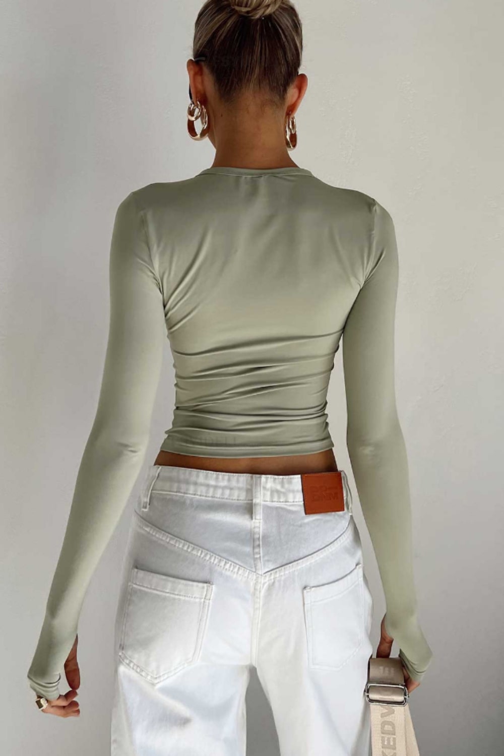 Women’s Long Sleeve Fitted Crop Top – Streetwear Essential | THRILL