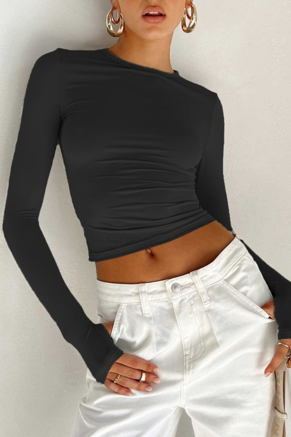 Women’s Long Sleeve Fitted Crop Top – Streetwear Essential | THRILL