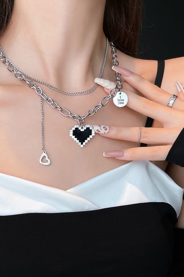 Women’s Black Mosaic Multi-Layer Necklace – Love Collarbone Design | THRILL